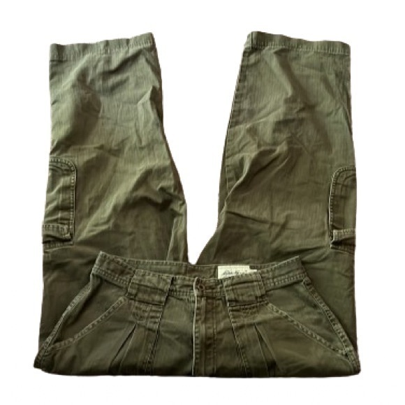 Eddie Bauer Other - Eddie Bauer army green cargo pants size 31